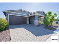 Building Photo - Introducing this delightful 4/3 Surprise H...