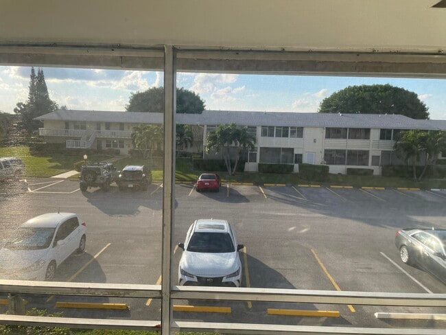 Building Photo - 183 Dorchester E