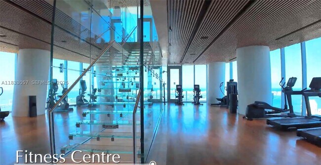 Building Photo - 300 Biscayne Blvd