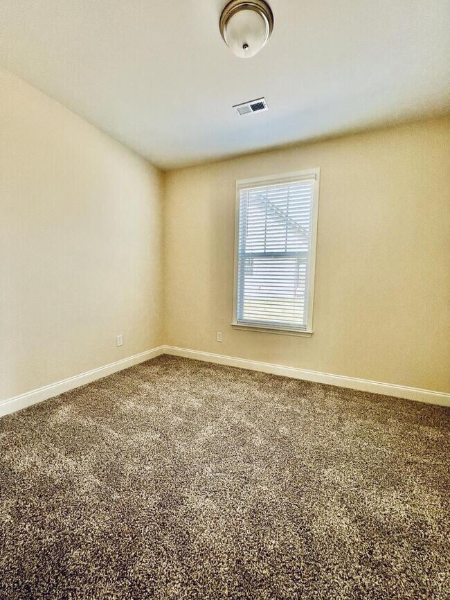 Building Photo - Brand New 3 Bedroom 2 Bath Single Family Home