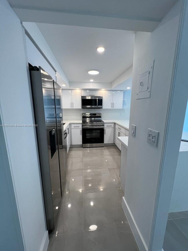 Building Photo - 701 Three Islands Boulevard