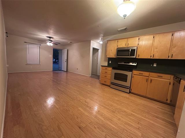 Building Photo - 1220 S 6th St