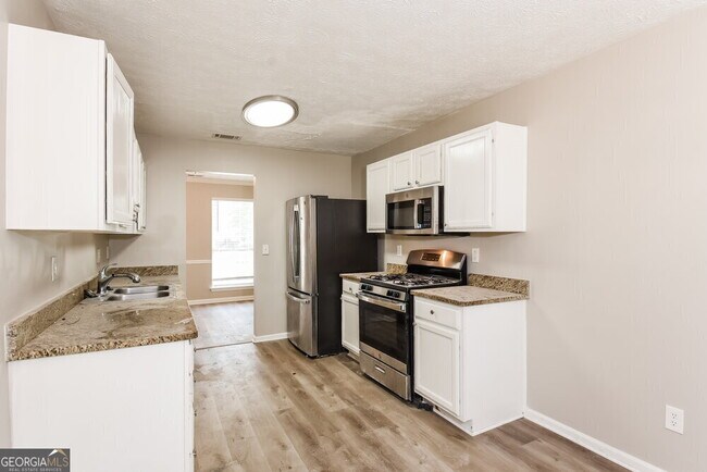 Building Photo - 2809 Golden Club Bend