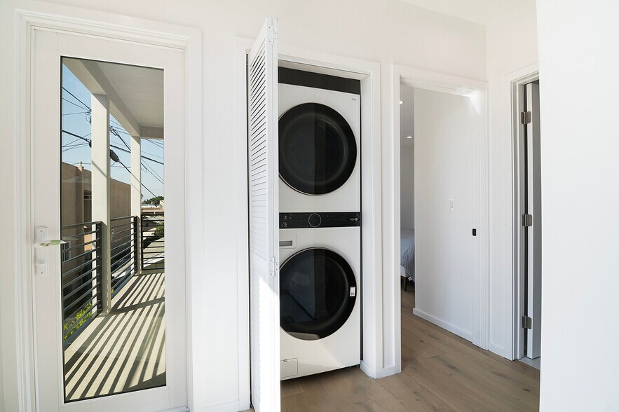 Building Photo - 4610 Franklin Ave