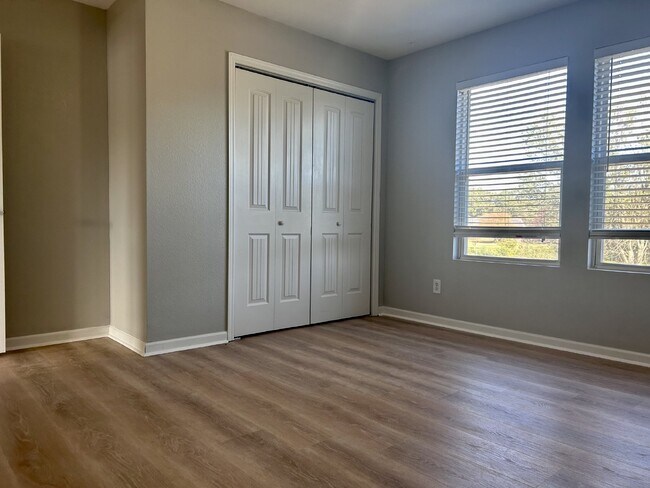 Building Photo - Coming soon!!! $500 off 1st month with 15 month lease!!! Magnificent 3 Bedroom in Madison