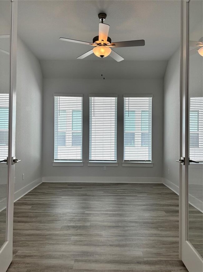 Building Photo - 19521 Tranquility Fls Cv