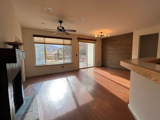 Building Photo - Unique Del Webb at Sierra Canyon Home with Views Available for Lease!