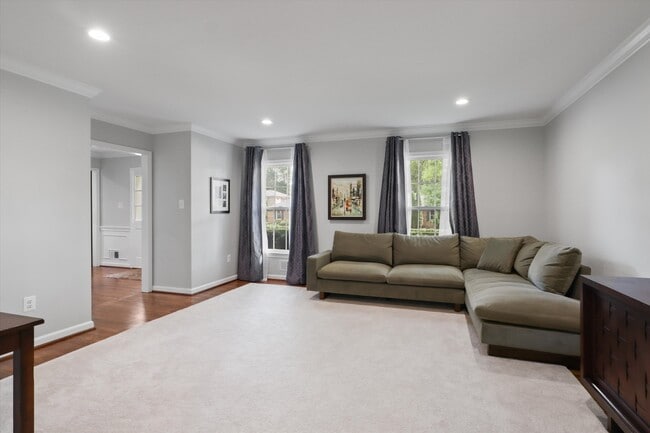 Building Photo - 4203 Maple Tree Ct