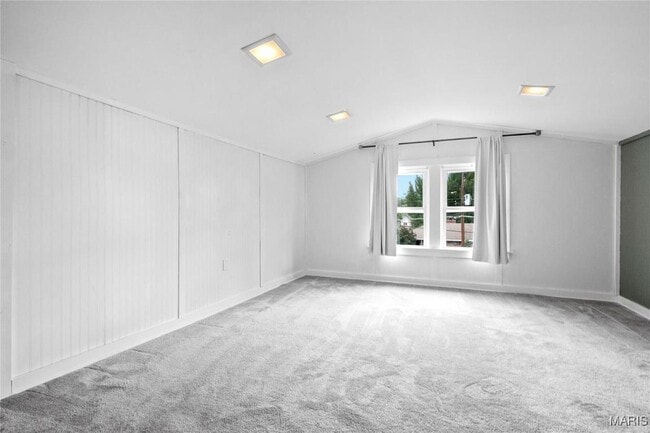 Building Photo - 970 Kirkham Ave