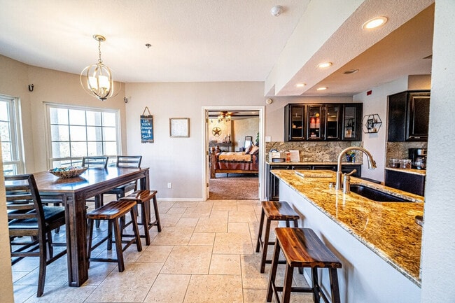 Building Photo - 3404 American Dr