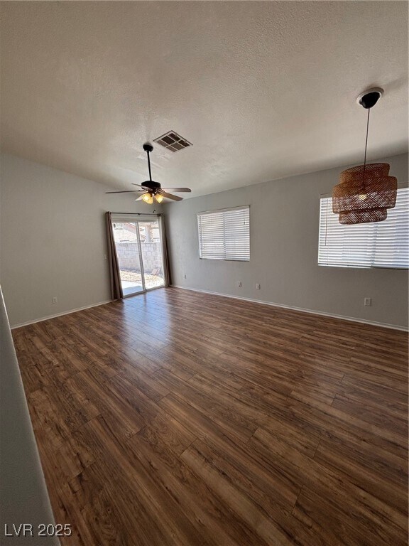 Building Photo - 8940 Crooked Shell Ave