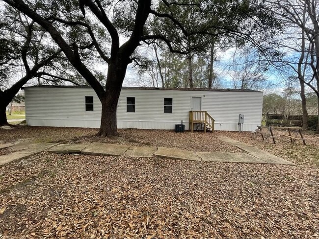 Primary Photo - 704 Beverly Dr