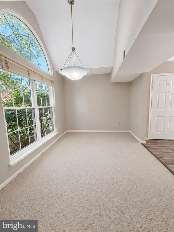 Building Photo - 982 Yachtsman Way