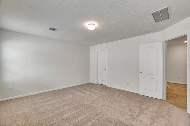 Building Photo - 18214 Sessile Oak Dr