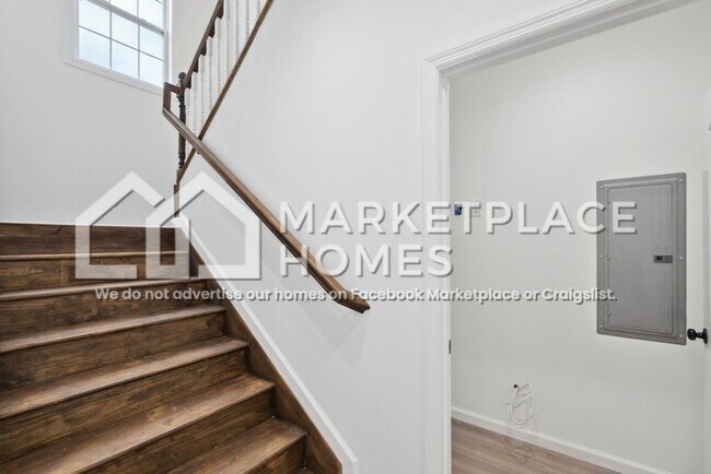 Building Photo - 4310 Ohls Ave