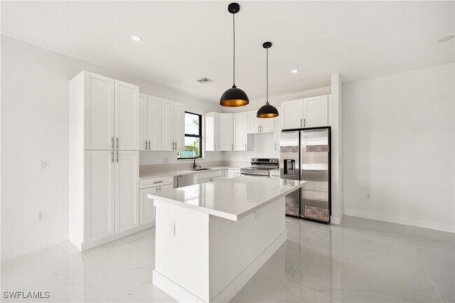 Building Photo - 4521 NW 34th St