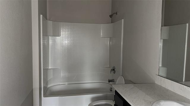 Building Photo - 421 Waterline Dr