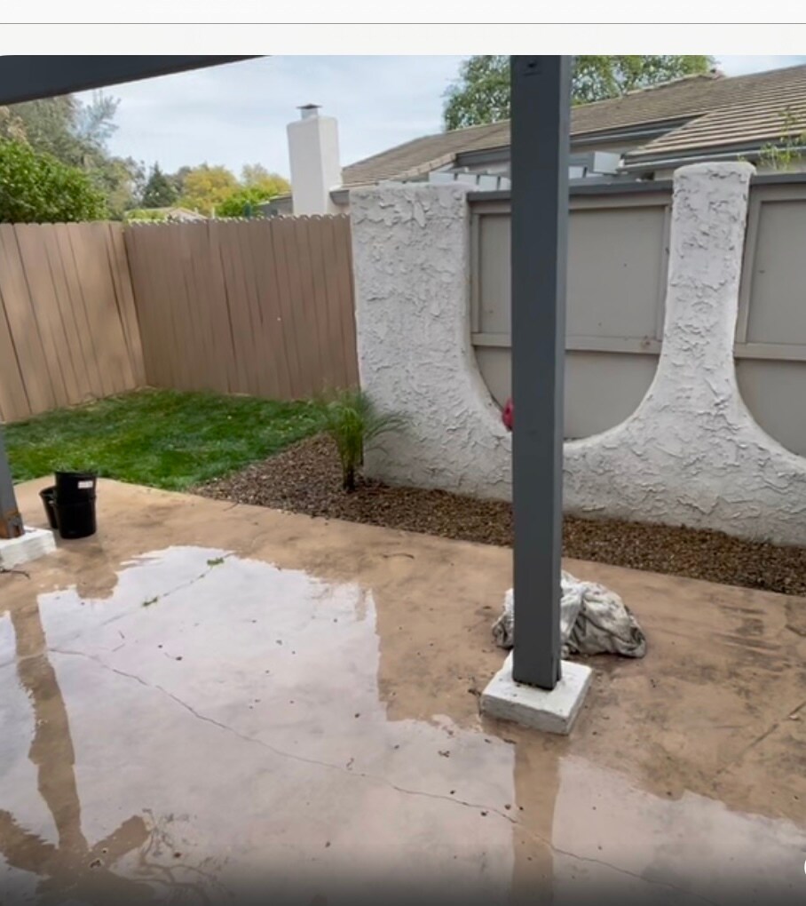 Building Photo - 722 W Vineyard Ave