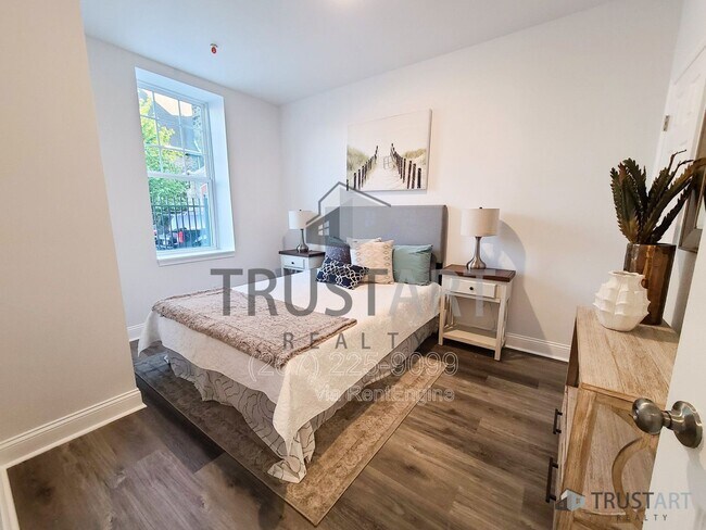 Building Photo - 4732 Longshore Ave