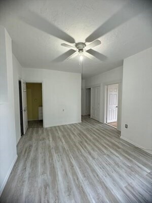 Building Photo - 20 Temple St