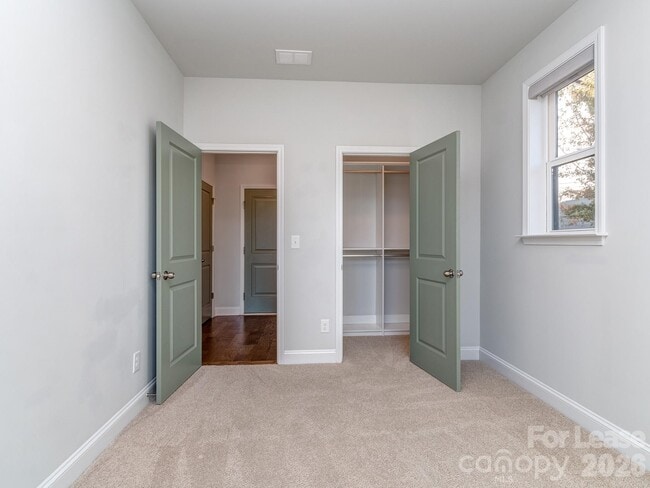 Building Photo - 5862 Ardrey Kell Rd