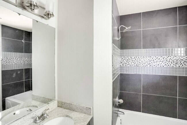 Building Photo - 9614 Nightjar Dr