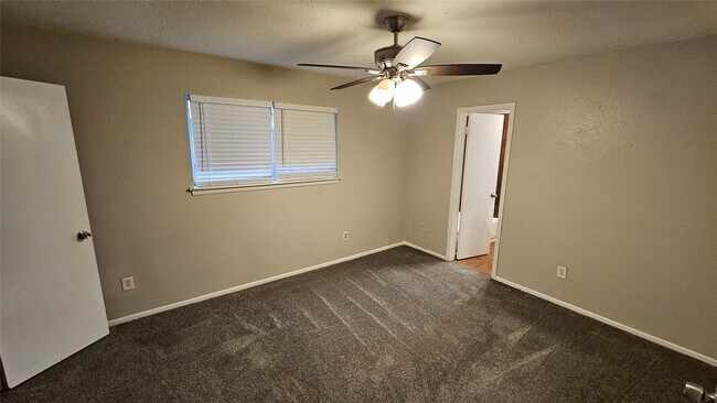 Building Photo - 4410 Adonis Dr