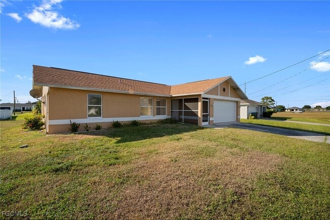 Building Photo - 2230 NW 1st Ave