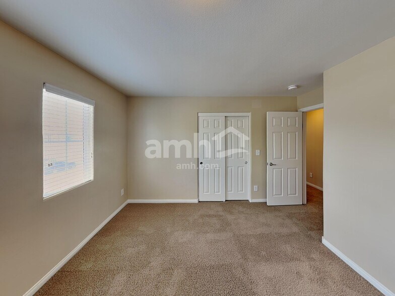 Building Photo - 658 Moonlight Stroll St