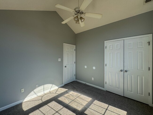 Building Photo - Charming 4 Bed 2 Bath Raeford Home