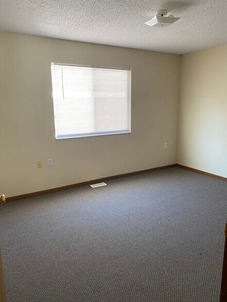 Bedroon - 1405 Moreland St