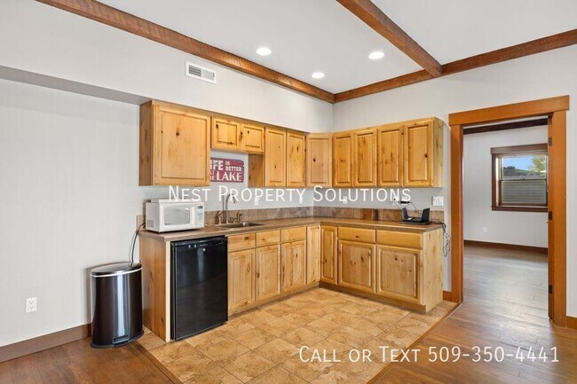 Building Photo - 4839 Rd 6.5 NE
