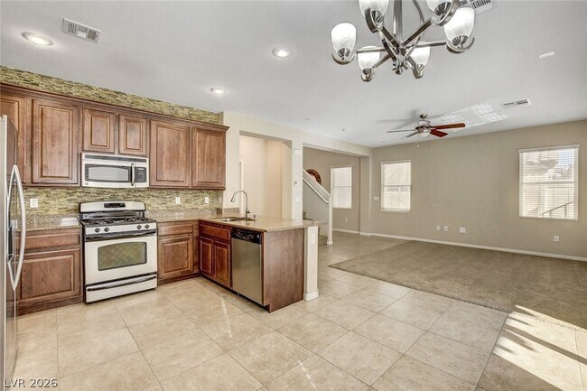 Building Photo - 9353 Black Wolf Ave