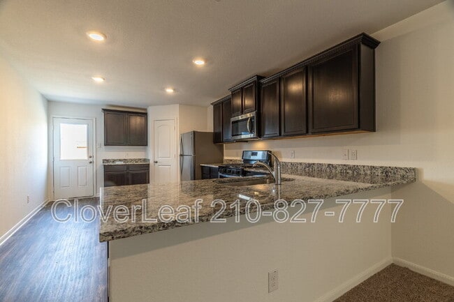 Building Photo - 3870 Trail de Paris