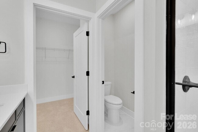 Building Photo - 113 Verbena St