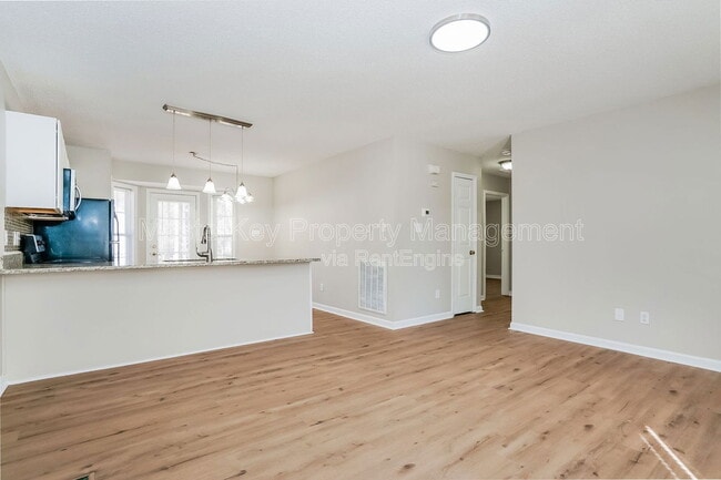 Building Photo - 5701 Woof Pl