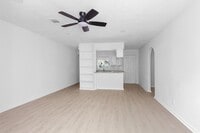 Building Photo - 16016 Green Manor Dr