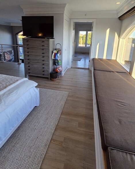 Building Photo - 1515 N Van Buren St