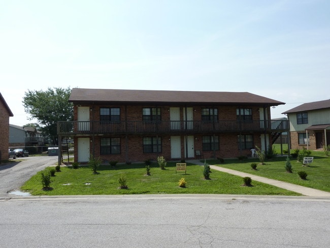 Primary Photo - 9 Pheasantwood Dr