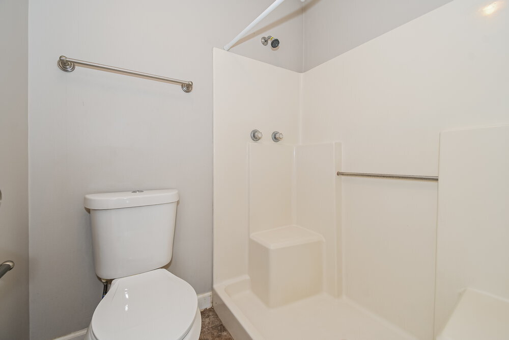 Building Photo - 1882 Manitoba Ct S