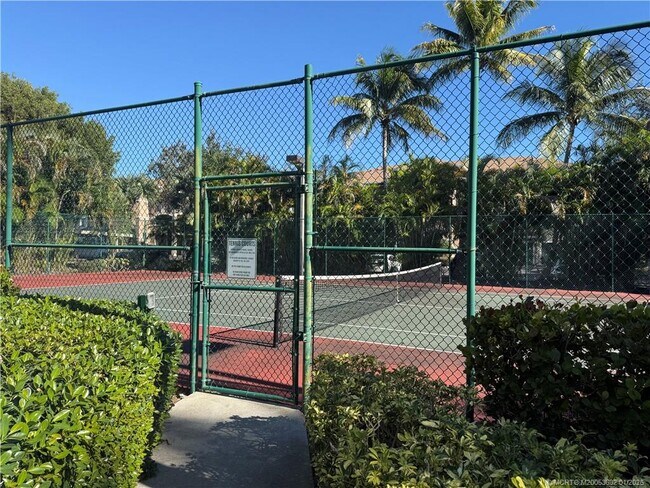 Building Photo - 6458 Emerald Dunes Dr