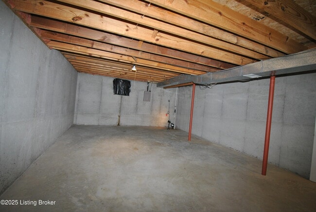 Building Photo - 12401 Ledges Dr