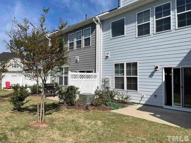 Building Photo - 806 Bristol Bridge Dr