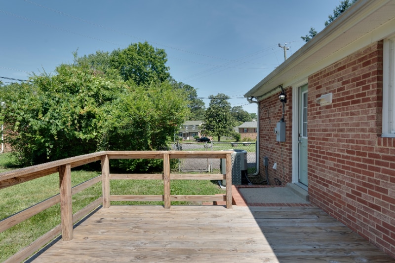 Building Photo - 10429 W Providence Rd