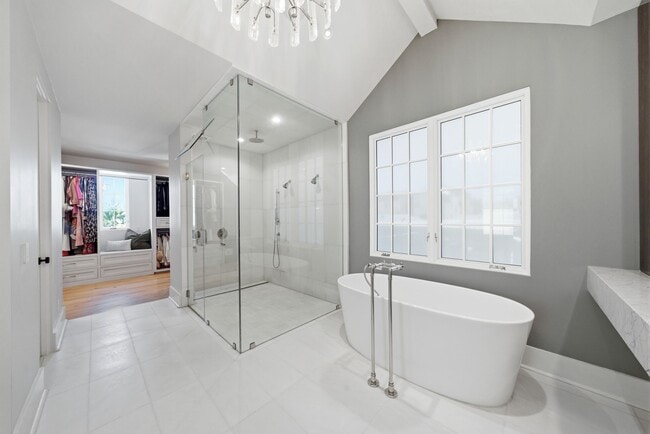 Building Photo - 2615 Yupon St