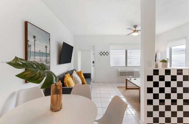 Building Photo - 7721 Harding Ave