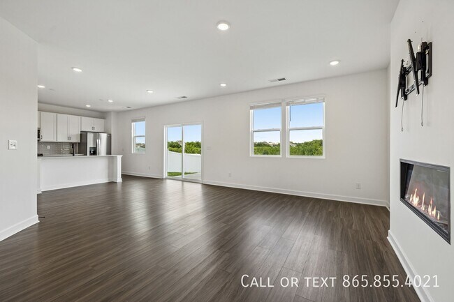Building Photo - 515 Forsberg Ct