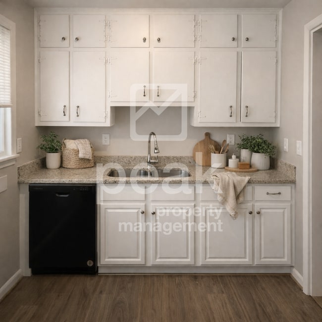 Building Photo - $1,150! 3Bed/ 1.5 Bath House! Apply by 4/9 to get half off your first month.