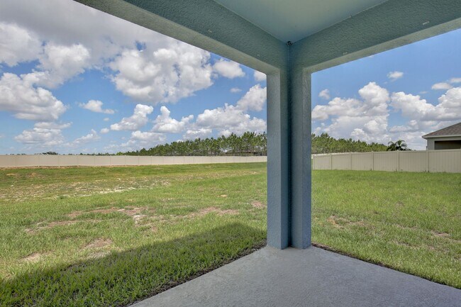 Building Photo - Beautiful 4 Bedroom, 2 bath home is Available for Rent in the Forest Lake Community!