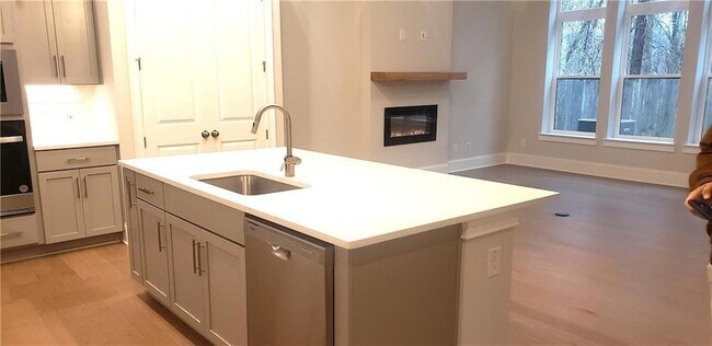 Building Photo - 699 Stickley Oak Way